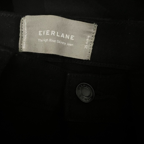 EVERLANE The High-Rise Skinny Jean Black - Picture 9 of 10